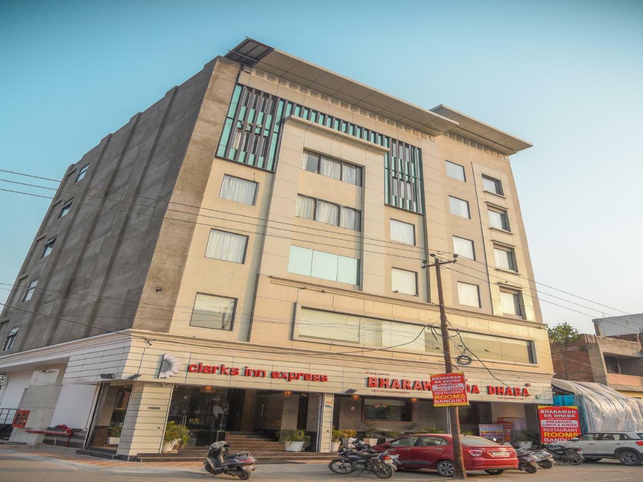 Bharawan Clarks Inn Express Amritsar Luaran gambar