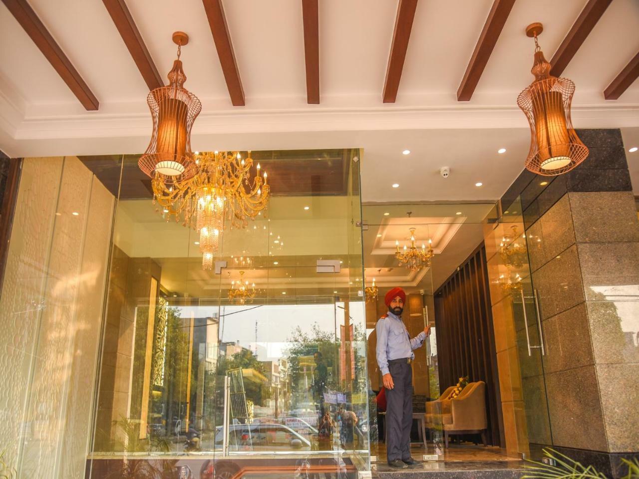 Bharawan Clarks Inn Express Amritsar Luaran gambar